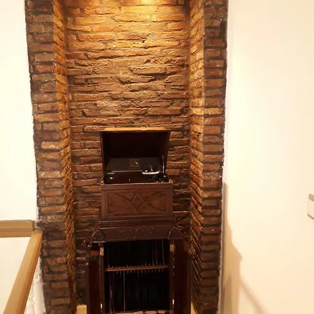 Apartment Vivian's Antique House *